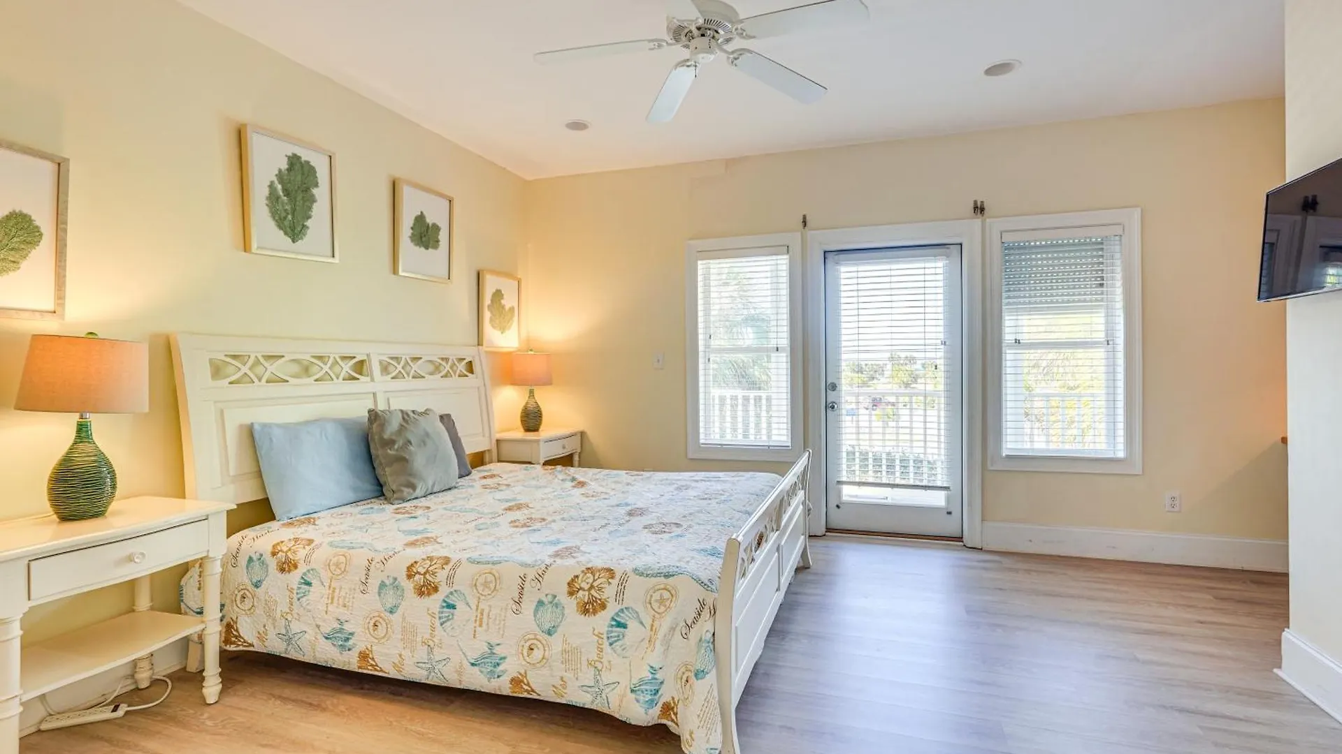 Semesterbostad Panama City Beach Home With Pool, Deck And Ocean Views